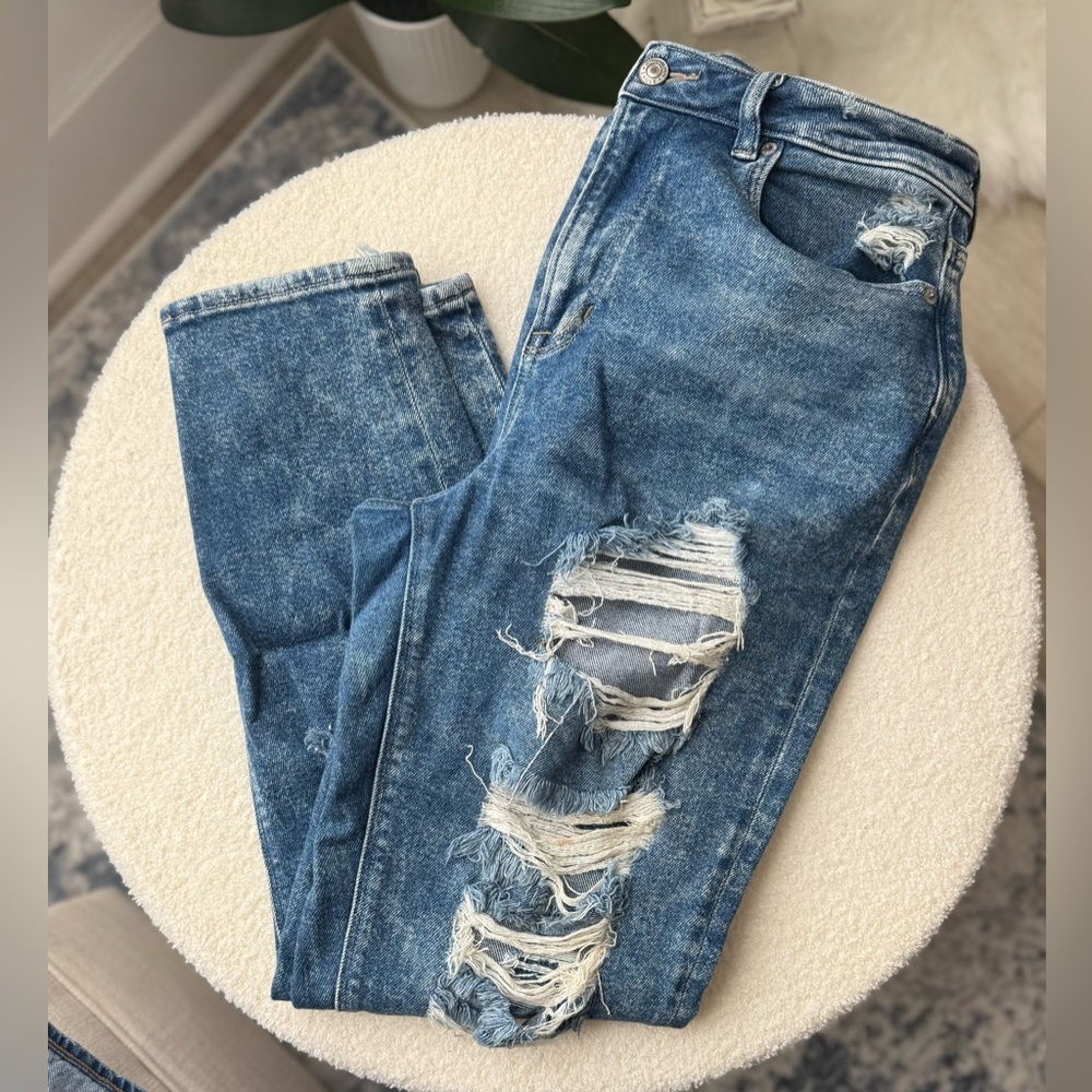American Eagle Outfitters Blue Distressed Jeans